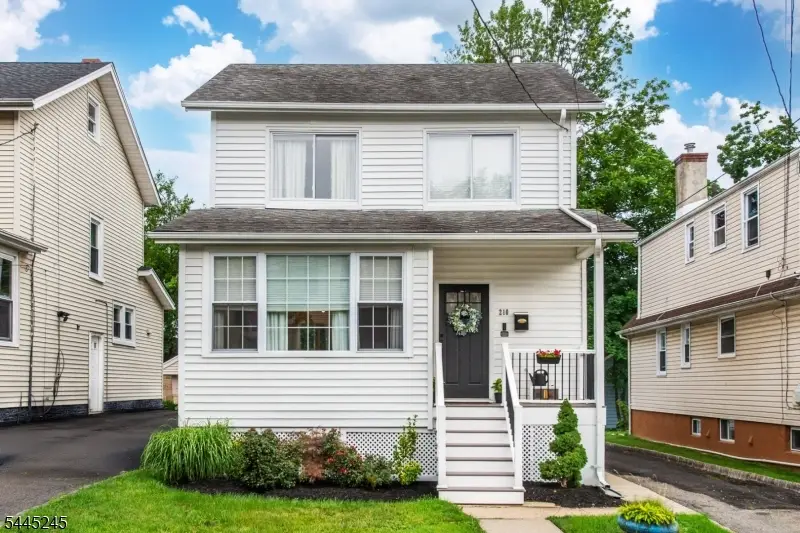 210 Jacoby St, Maplewood, NJ 07040 - #1