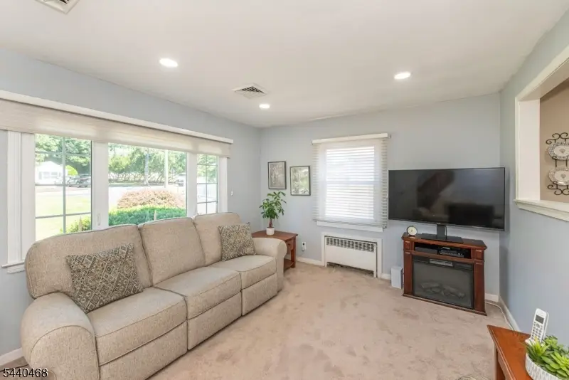 56 Village Dr, Preakness, NJ 07470 - #2
