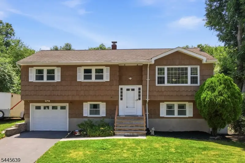 3 Seneca Trl, Oak Ridge, NJ 07438 - #1