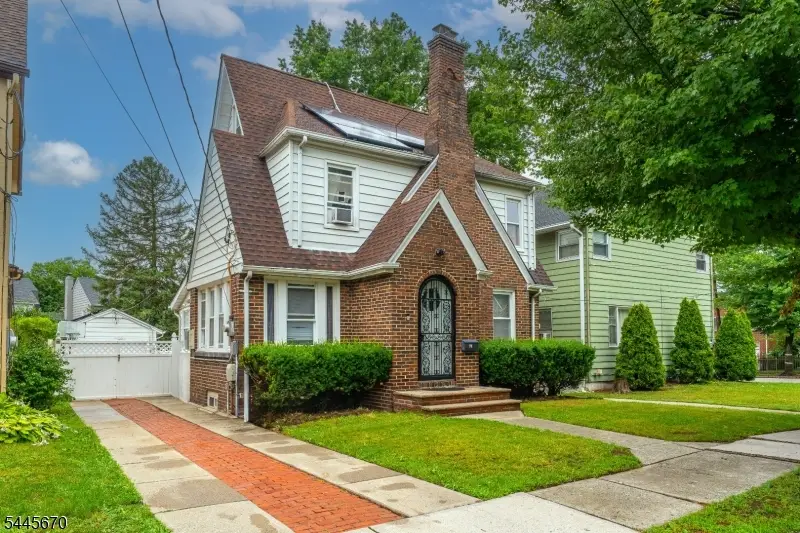 15 Stevens Rd, Belleville, NJ 07109 - #2