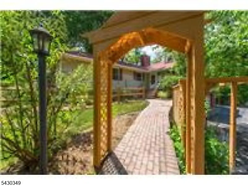 37 Grandview Pl, North Caldwell, NJ 07006 - #1