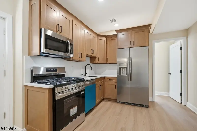 30 Edison St, Silver Lake, NJ 07003 - #2