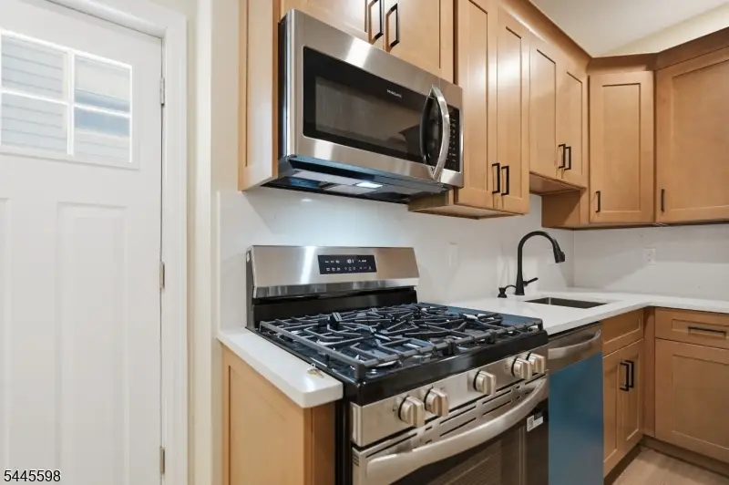 30 Edison St, Silver Lake, NJ 07003 - #3