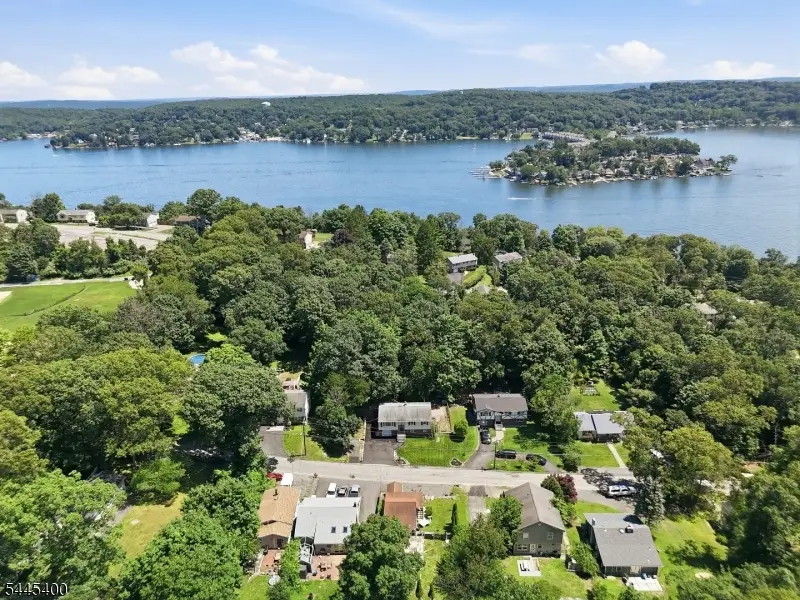 307 Nariticong Ave, Hopatcong, NJ 07843 - #2