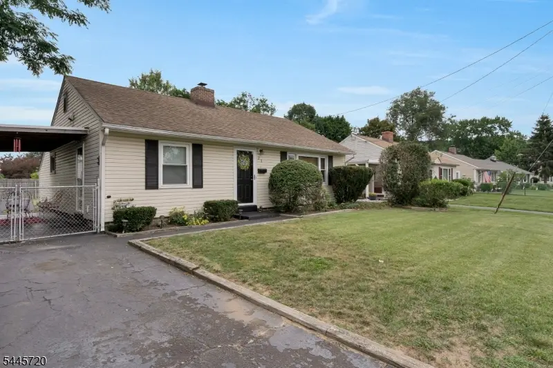 21 Louis Ave, Middlesex, NJ 08846 - #3