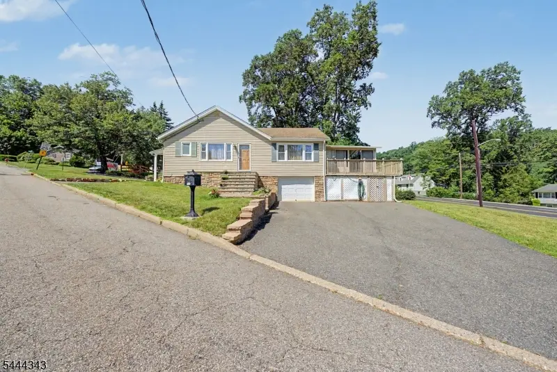 1 Clark St, Mine Hill, NJ 07803 - #2
