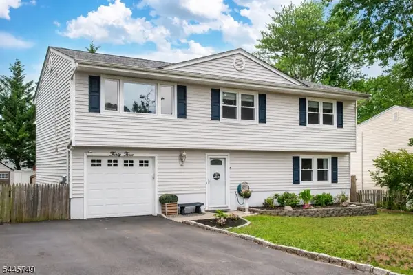 33 Van Buren Ave, Westwood Boro, NJ 07675
