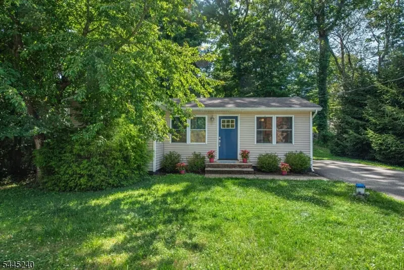 30 Tobyhanna Trl, Hopatcong, NJ 07843 - #2