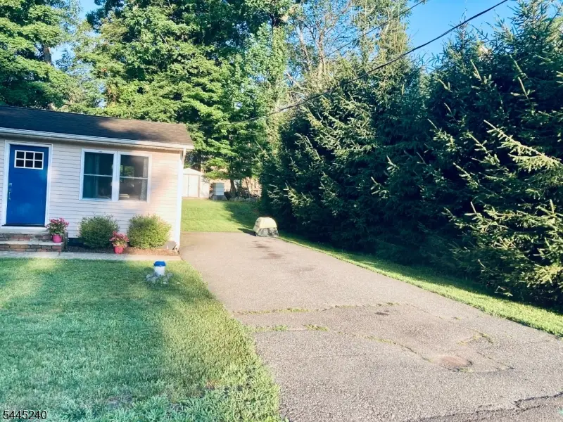 30 Tobyhanna Trl, Hopatcong, NJ 07843 - #3
