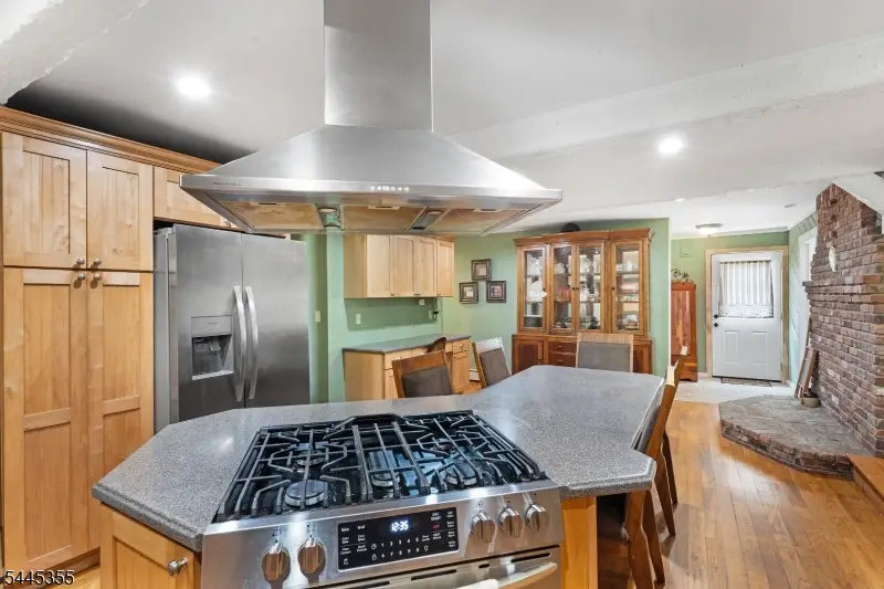 54 Skytop Rd, Wantage, NJ 07871 - #3