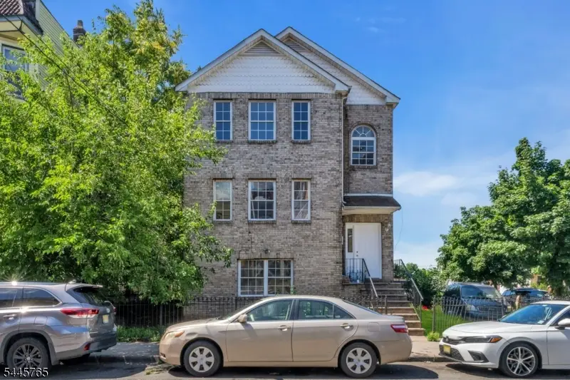 328-330 Hawthorne Ave, Newark, NJ 07112 - #1