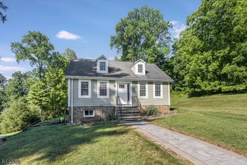 16 Chester Place, Chester, NJ 07930 - #1