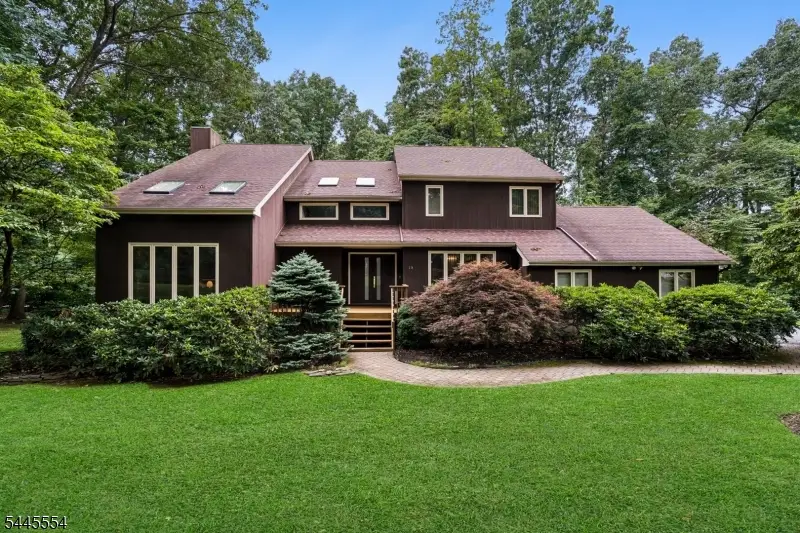 15 Sweetwood Dr, Randolph, NJ 07869 - #1