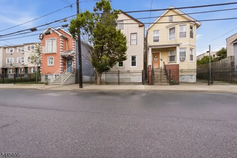 65 Highland Ave, Newark, NJ 07104 - #3