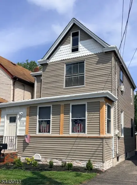 218 W 2nd St, Clifton City, NJ 07011