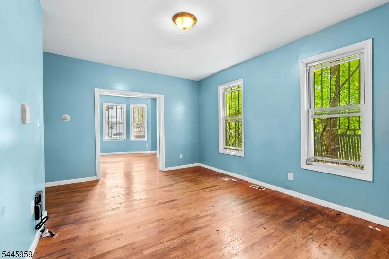 681 S 11th St #3, Newark, NJ 07103 - #1