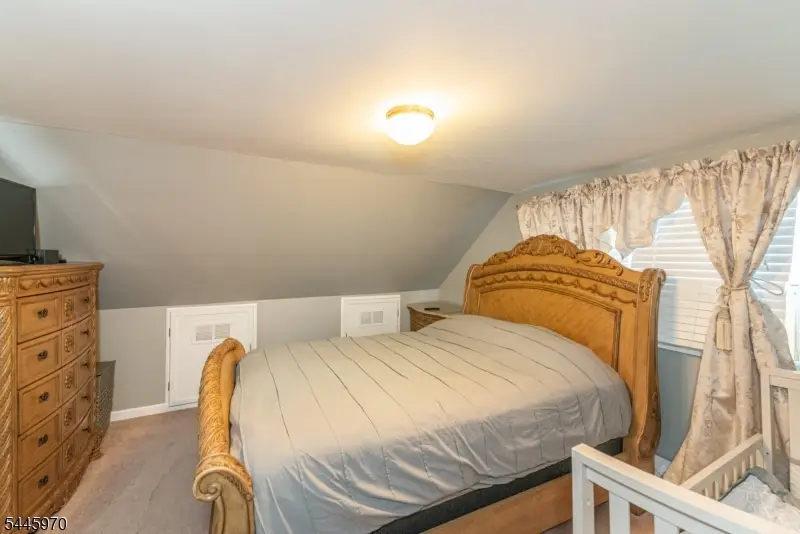 31 Zeliff Ave, Singac, NJ 07424 - #3