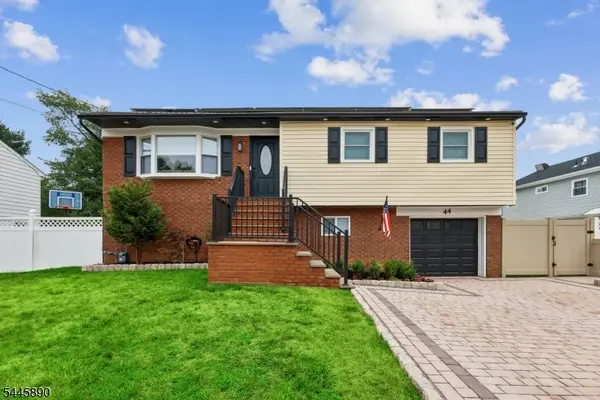 44 Shirley Blvd, Old Bridge Twp., NJ 08857