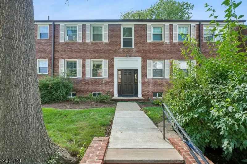 349 Bloomfield Ave #10, Verona, NJ 07044 - #2