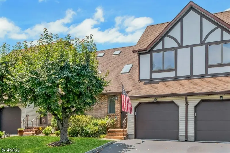 32 Adler Ct, Rockaway, NJ 07866 - #1
