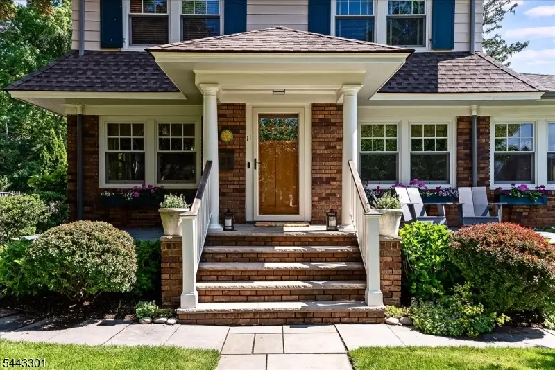 11 Windsor Pl, Upper Montclair, NJ 07043 - #2