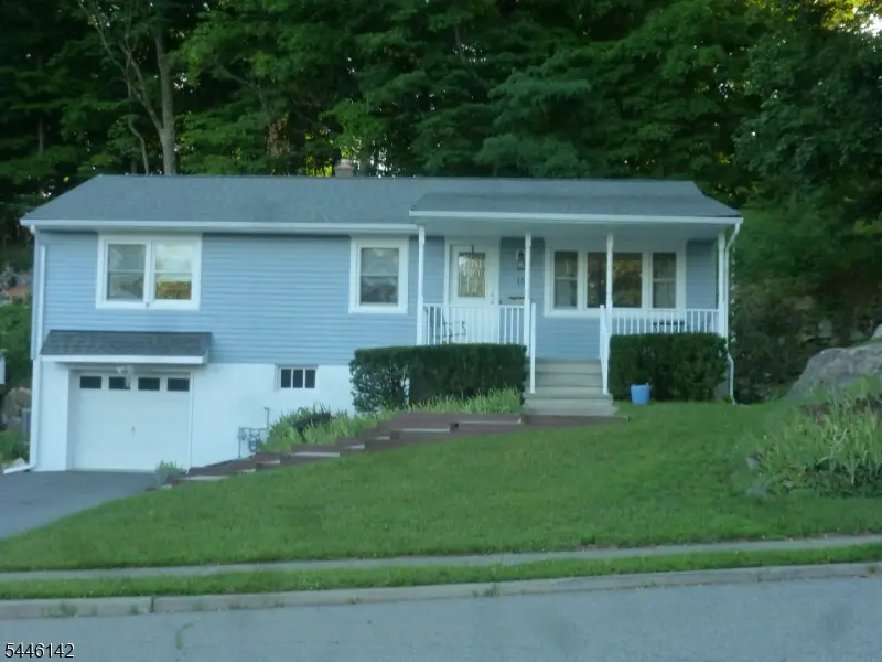 15 Cedar St, Butler, NJ 07405 - #1