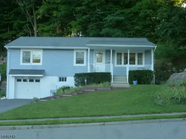 15 Cedar St, Butler Boro, NJ 07405