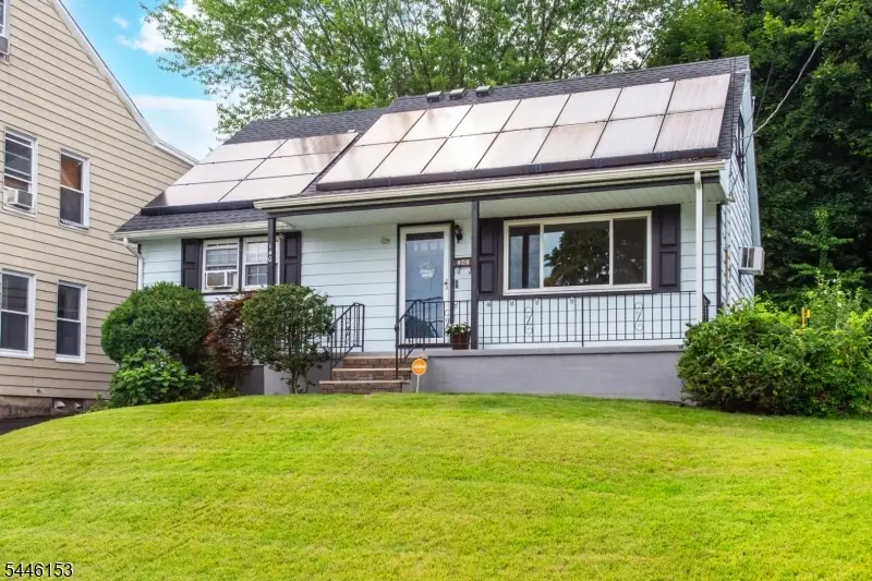 140 Maplewood Ave, Clifton, NJ 07013 - #1