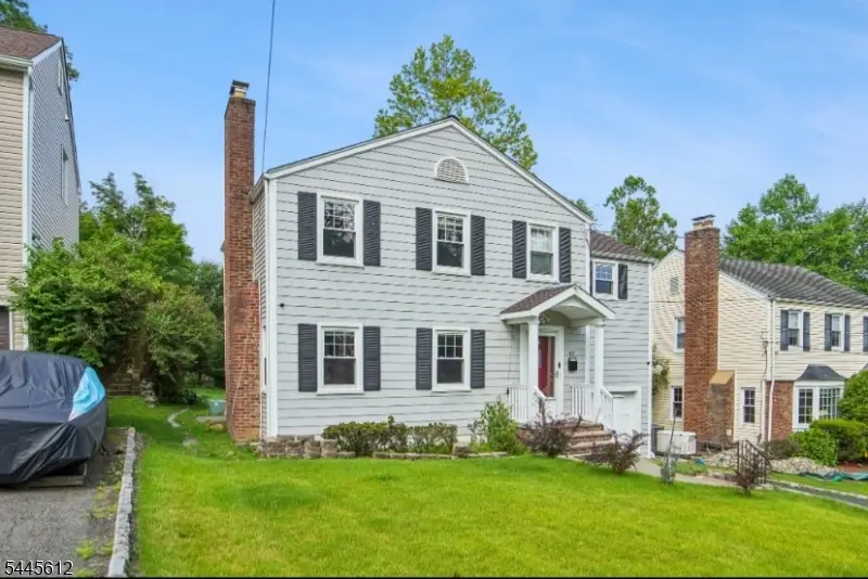 47 W Lawn Rd, Livingston, NJ 07039 - #2