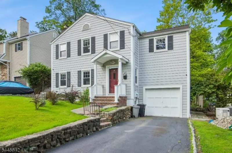 47 W Lawn Rd, Livingston, NJ 07039 - #3