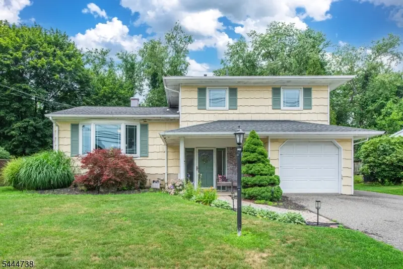 177 Clover Hill Dr, Flanders, NJ 07836 - #1