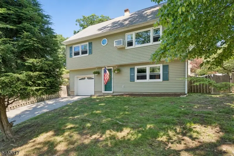 4 Dogwood Ter, Wayne, NJ 07470 - #2