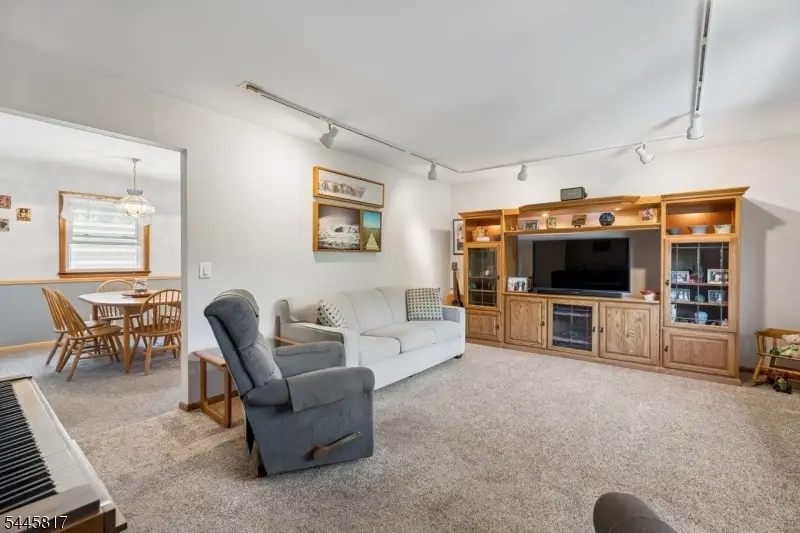 4 Dogwood Ter, Wayne, NJ 07470 - #3