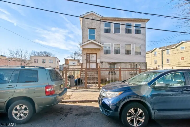 219-221 Clinton Pl, Newark, NJ 07112 - #1