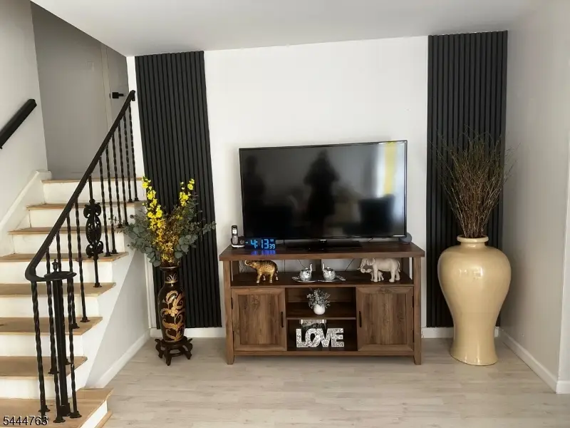 35 Montclair Ave, Clifton, NJ 07011 - #2