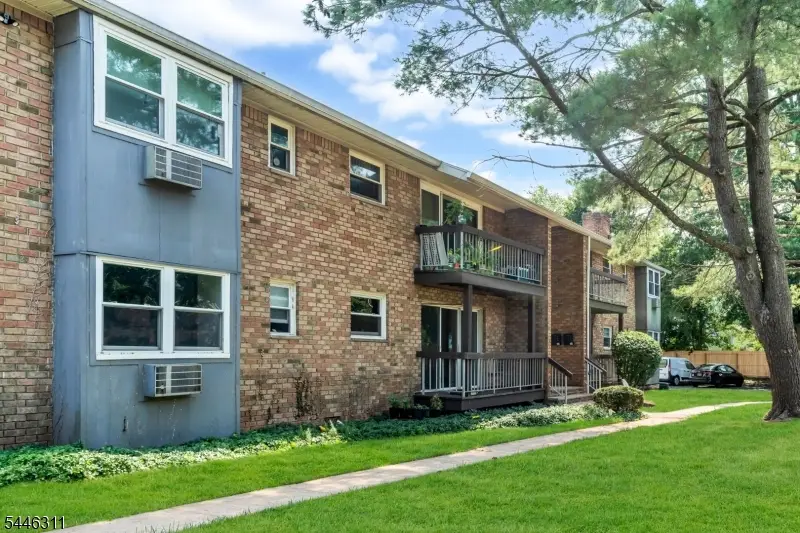 38 Deanna Dr #105, Hillsborough, NJ 08844 - #2