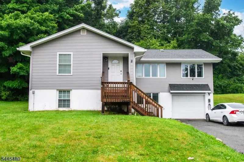2 Glen Rd N, Vernon, NJ 07422 - #1