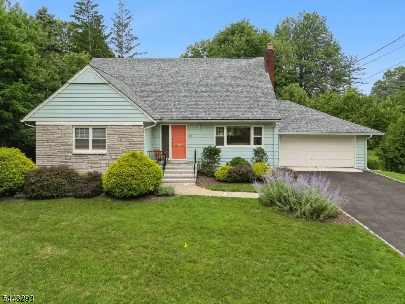 70 Kingwood Dr, Great Notch, NJ 07424 - #3