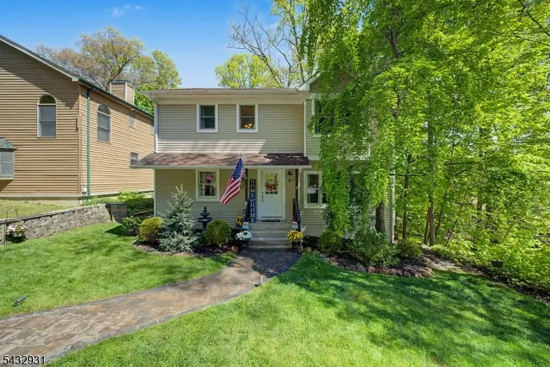 10 S Parkway, Lake Hopatcong, NJ 07849 - #3