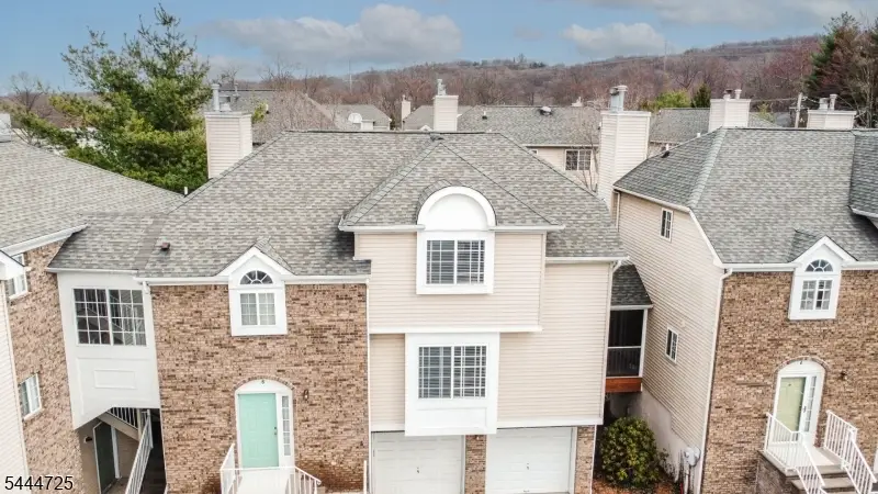 6 Whispering Way W, Berkeley Heights, NJ 07922 - #1