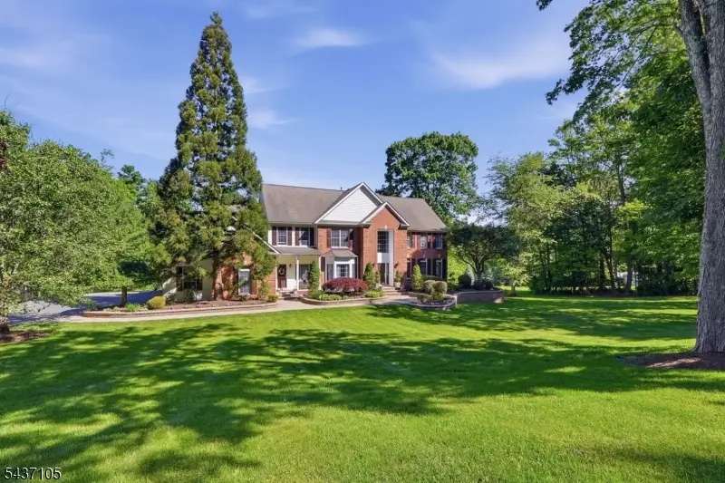 13 Hunters Trl, Chester, NJ 07930 - #3