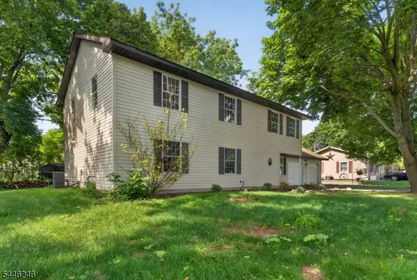 940 Hobson St, Alpha Boro, NJ 08865