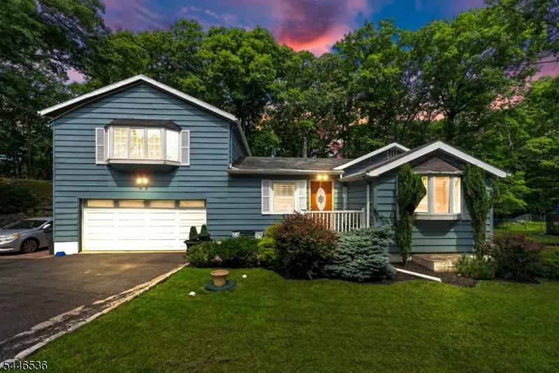 36 Lebanon Trl, Hopatcong, NJ 07843 - #1