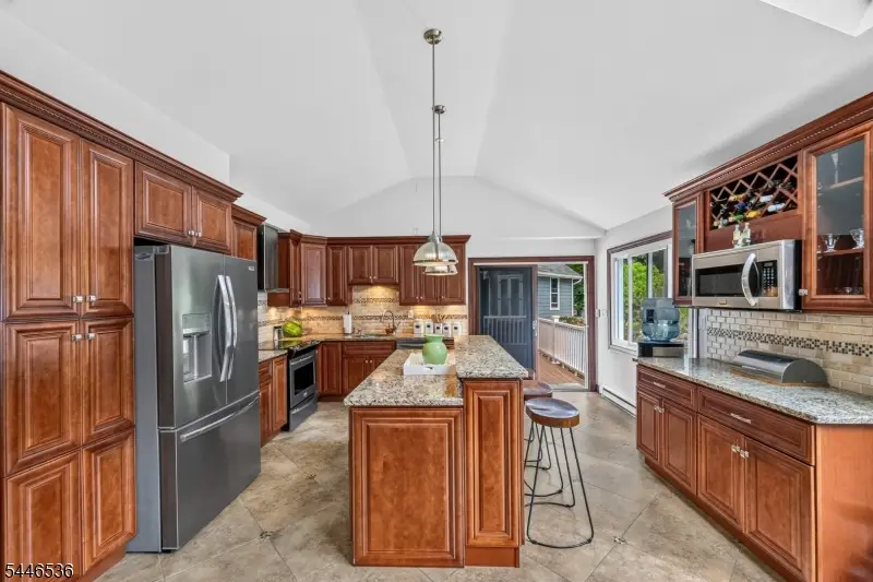 36 Lebanon Trl, Hopatcong, NJ 07843 - #3