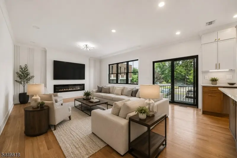 298 Main St #C, Millburn, NJ 07041 - #3