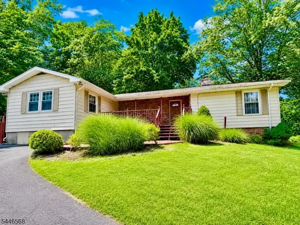 18 Summit Rd, Sparta Twp., NJ 07871