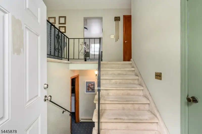 6 Ash Ln, Lake Hiawatha, NJ 07034 - #2
