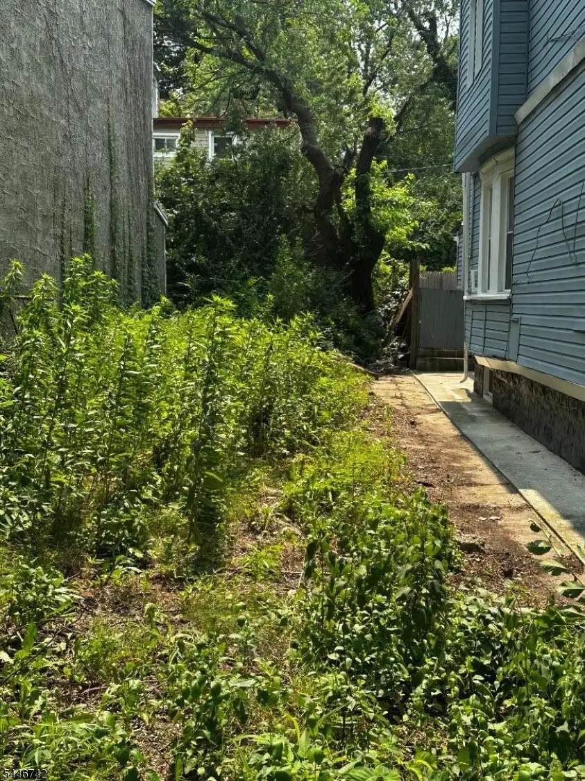 1625 E State St, Hamilton, NJ 08609 - #1