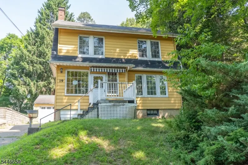 19 New St, High Bridge, NJ 08829 - #1