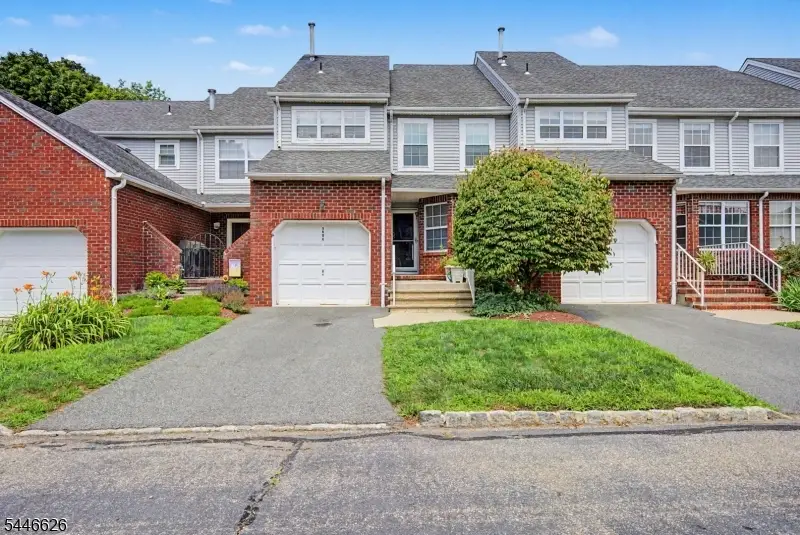 1404 Moonlight Ct, Washington, NJ 07840 - #3